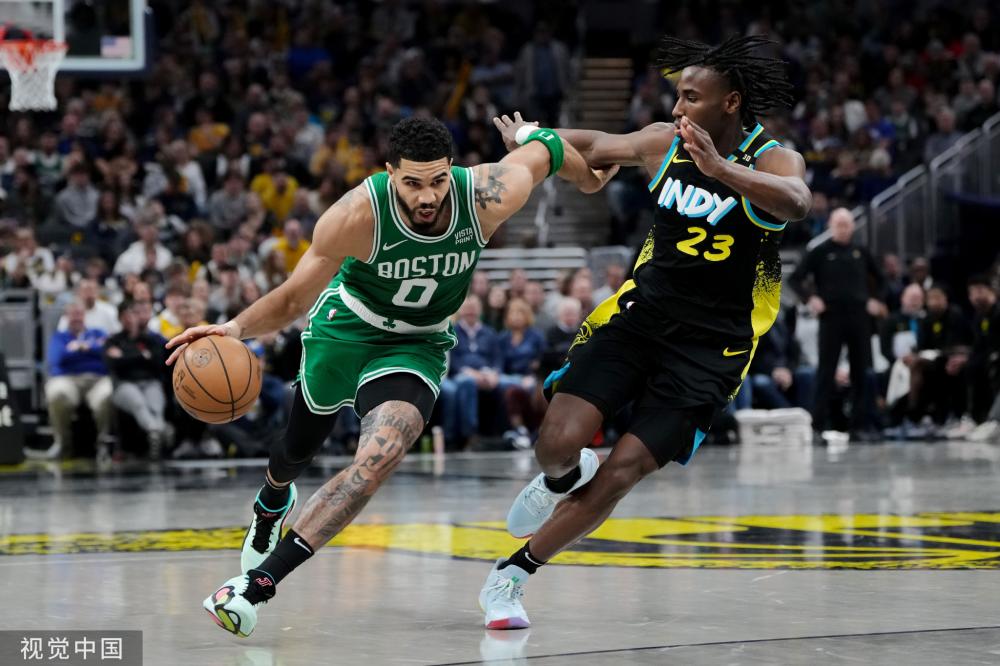 巴萨中场伊 巴萨中场伊