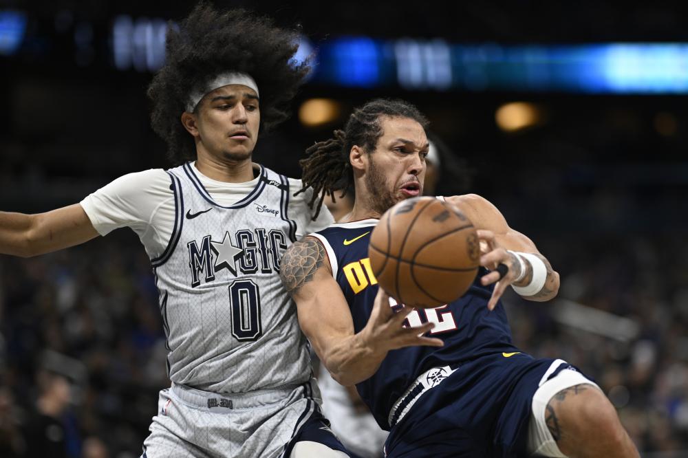 巴萨中场伊 巴萨中场伊